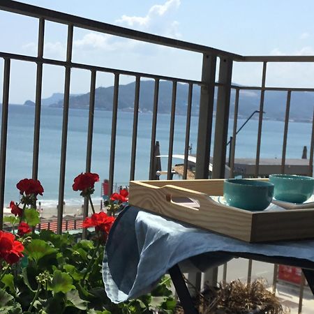 Tramonto Sul Mare - Sea Suite Savona Exteriér fotografie