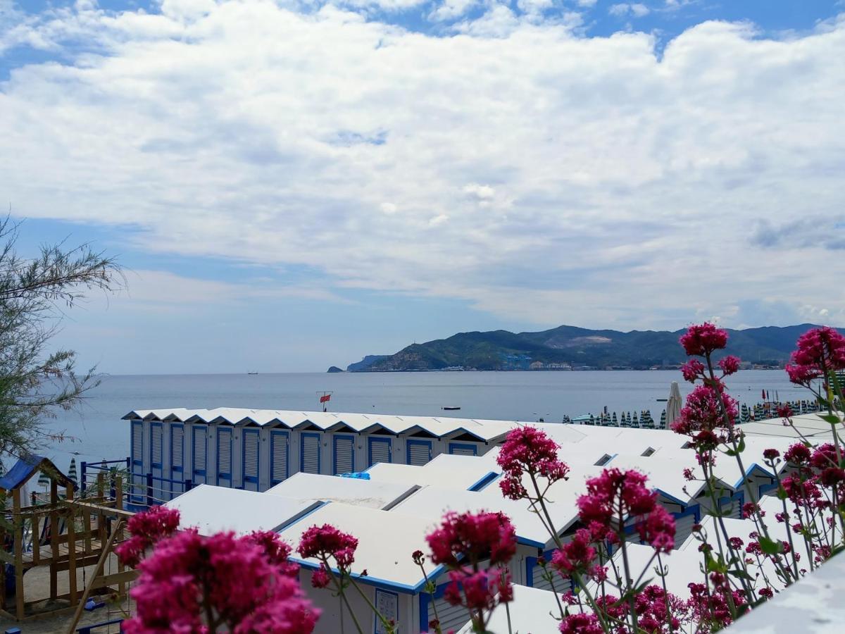 Tramonto Sul Mare - Sea Suite Savona Exteriér fotografie